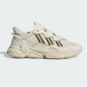 Adidas Ozweego shoe, size 8